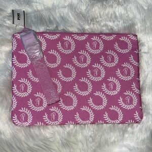 🆕 Victoria’s Secret Pink Zipper Pouch Accessories Make up Pink and White